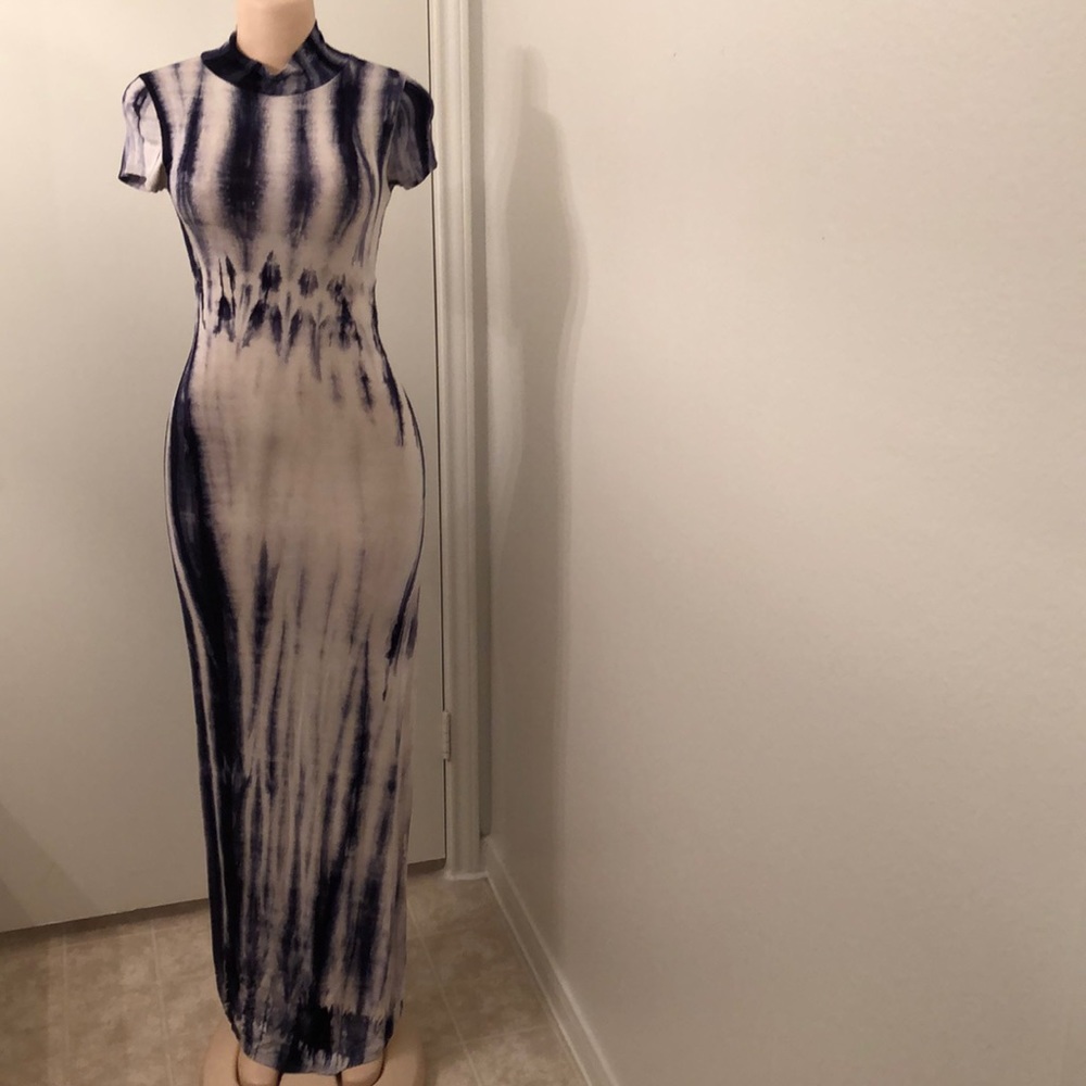 Turtleneck tie-dye dress